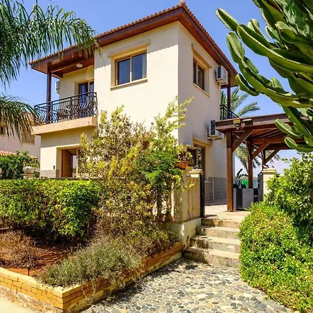 Tropical Paradise Ferienhaus Agia Napa